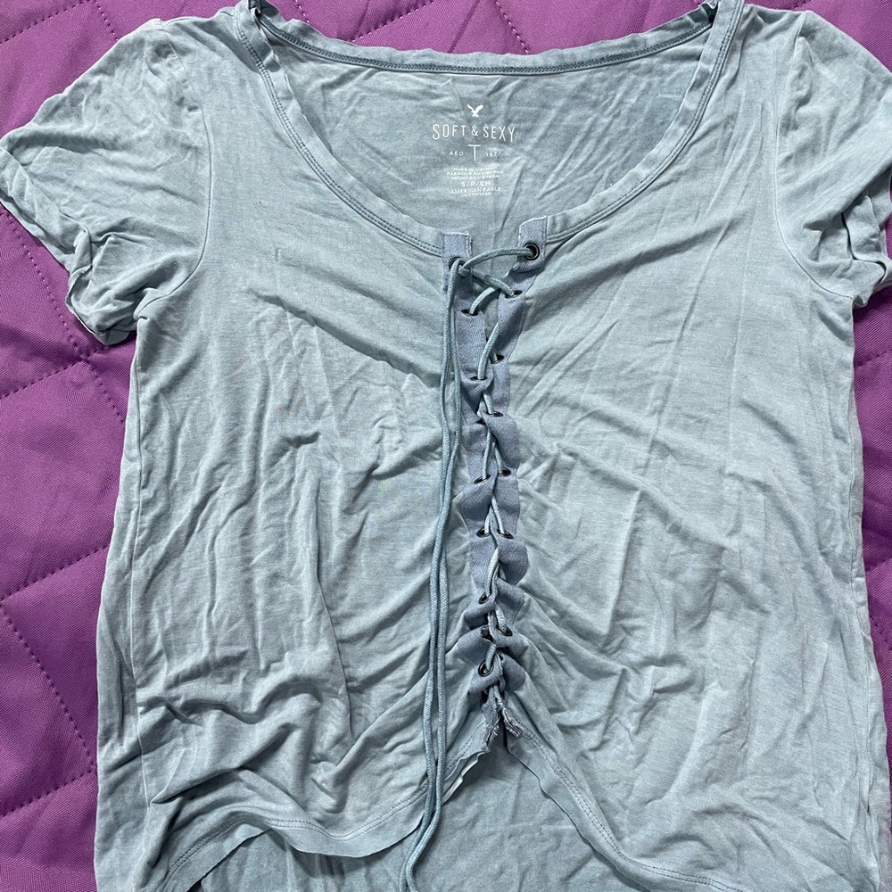 American Eagle front tie tshirt! Size SMALL